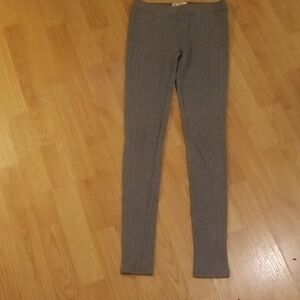 B18-SO: GRAY LGGINGS SIZE SMALL
